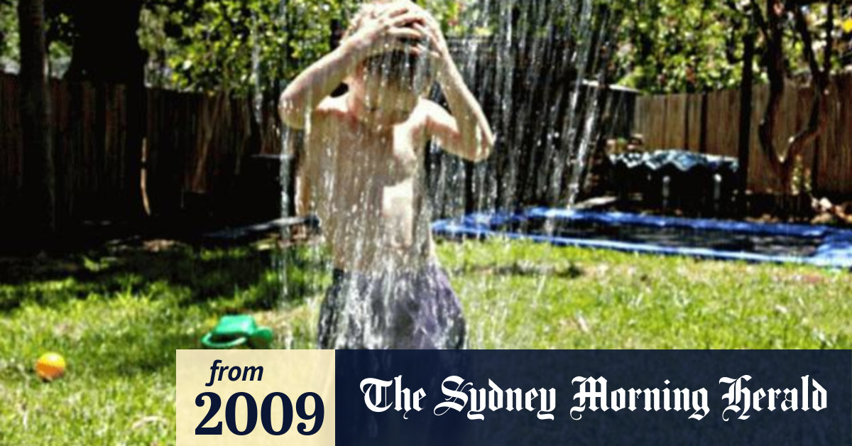 Video Water sprinkler bans for WA